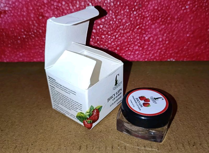 Callesta's Juicy Lips| Lip Scrub| Strawberry