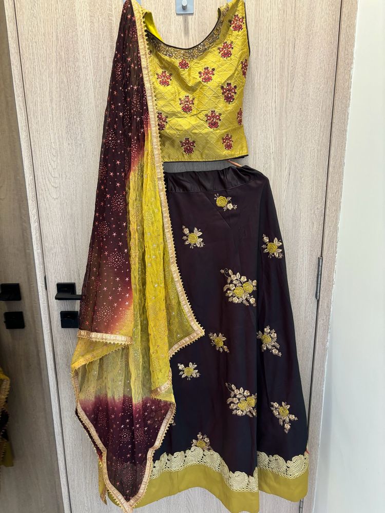 Lehnga Choli Set With Duppata