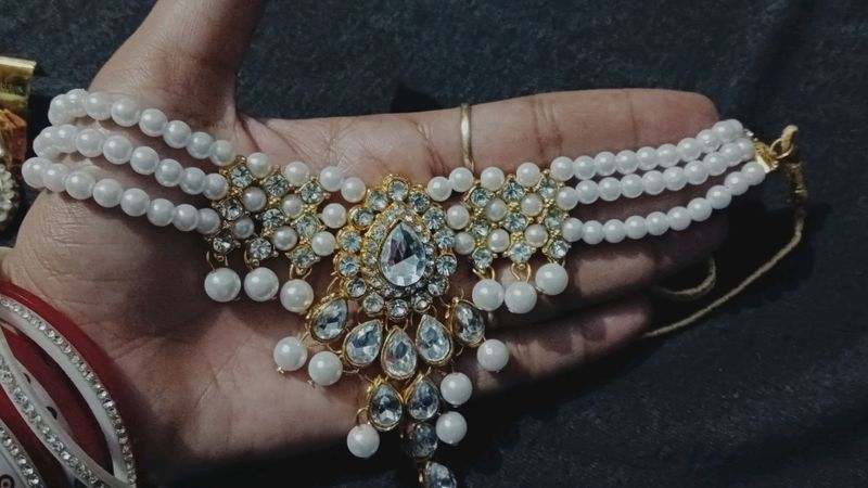 White Jwellery Set