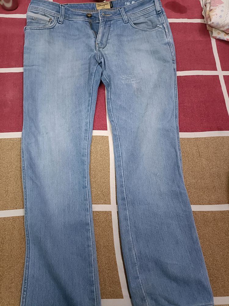 Men's Wrangler Jeans In 32 Waist