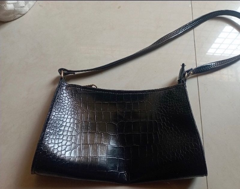 Beautiful Black Sling Bags for women