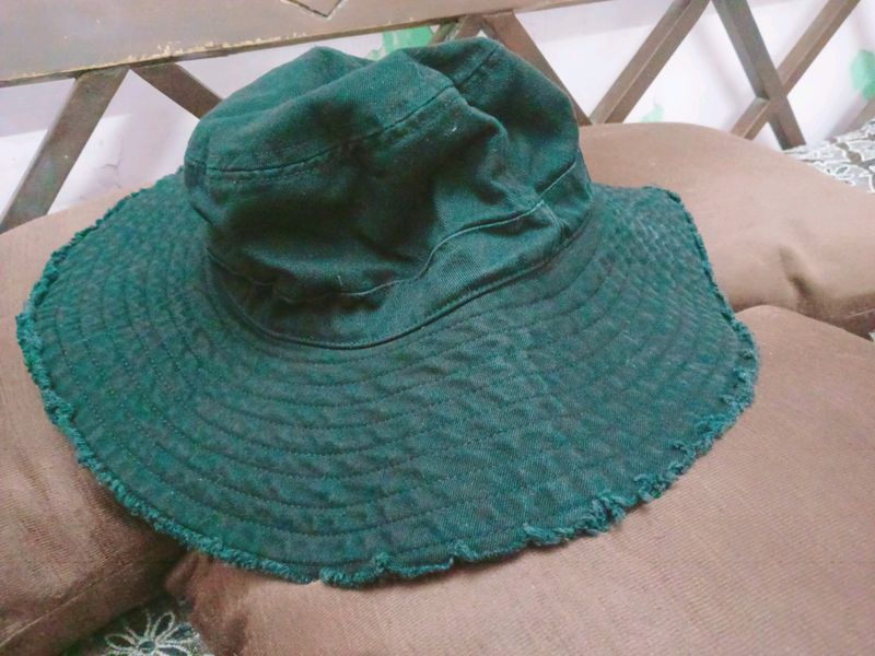 H&M Bucket Hat