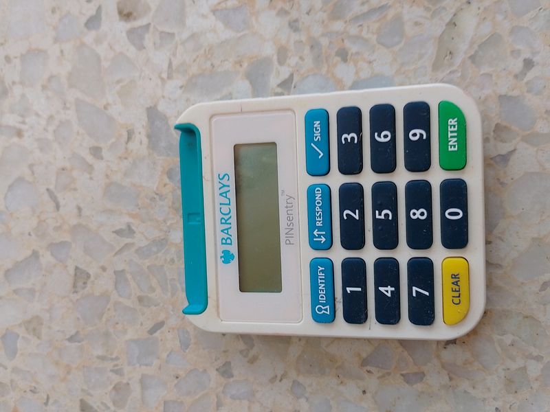 Pocket Calculator Without Batteries