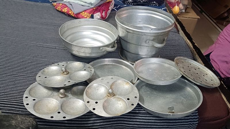 Steamer & 7 Plates (Idli, Patra, Dhokra Maker)