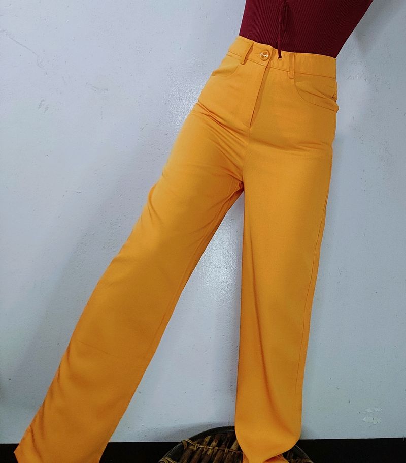 PRICE DROP 🔥Straight Leg Trousers Orange (M)