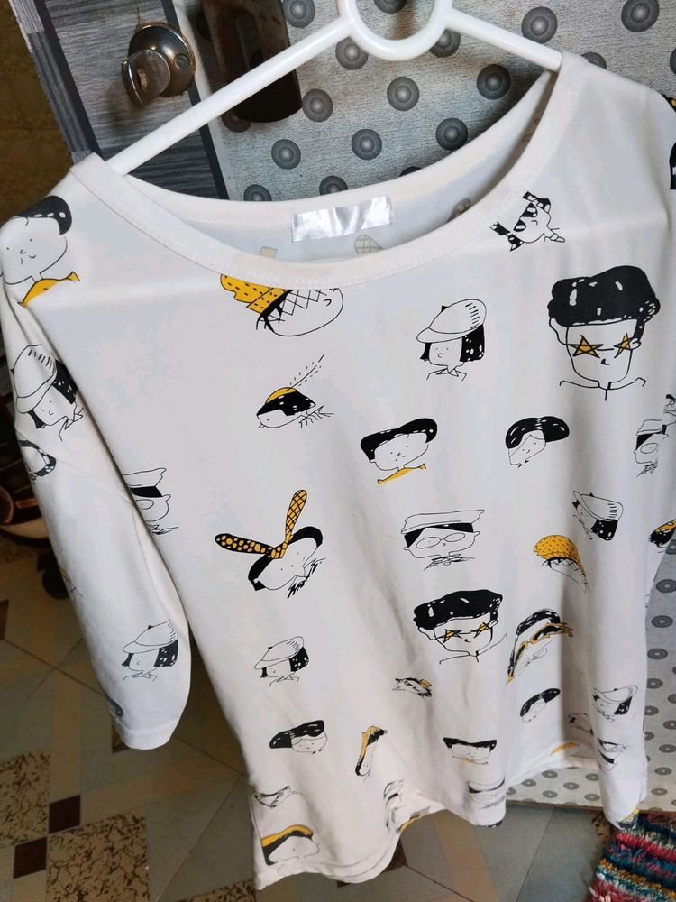 White Tshirt With Cartoon Print