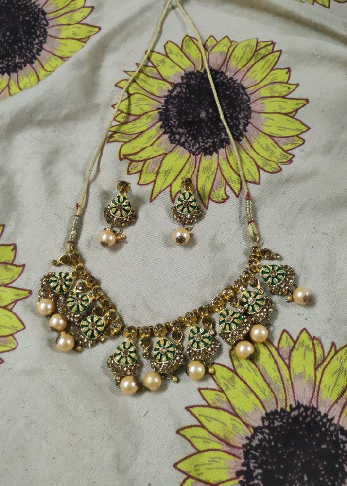 Necklace With Payal