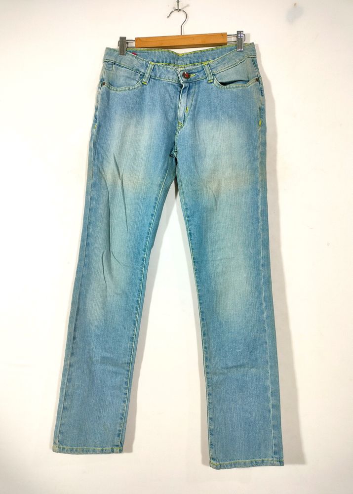 Light Blue Jeans (Women's)