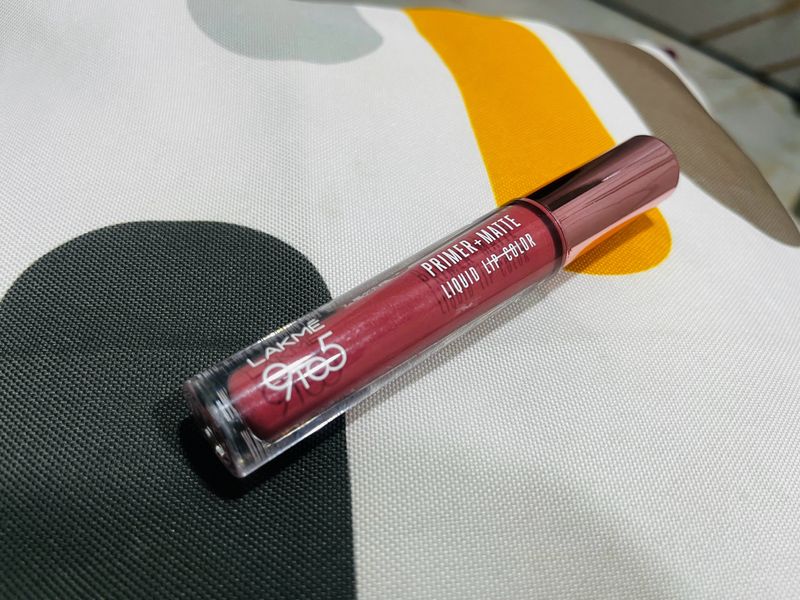 Lakme 9 to 5 Lipstick