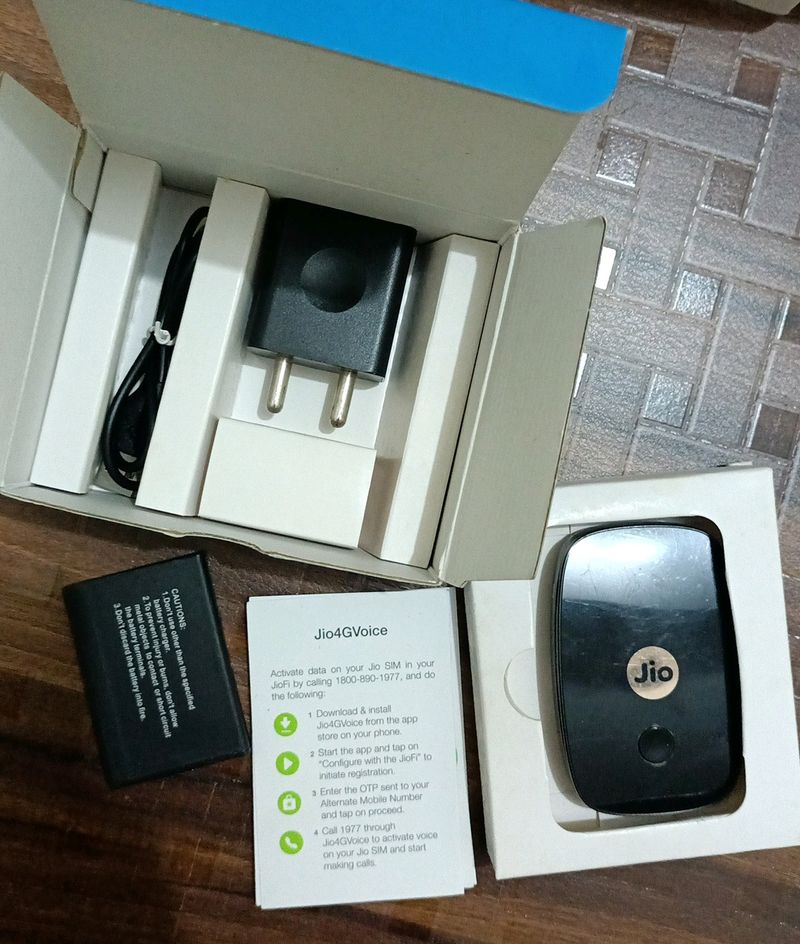 JioFi2 Wi-fi Wireless Dongle With Charger And Box