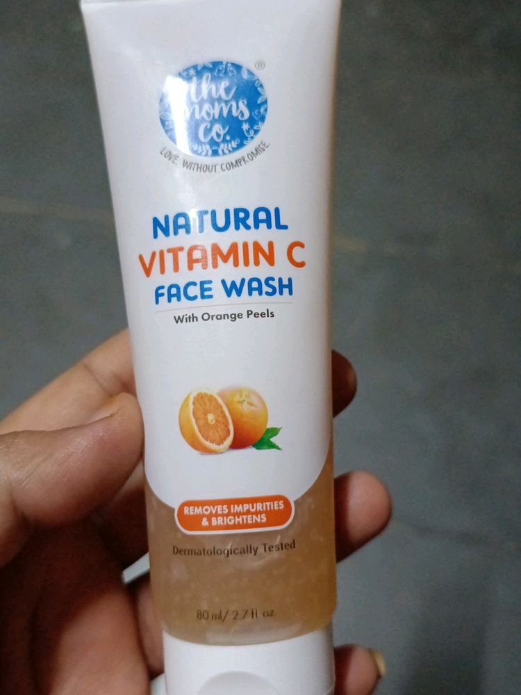 The Moms Com . Natural Vitamin C Face Wash