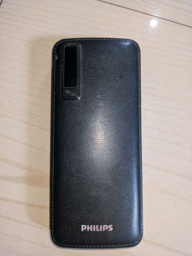 Philips 10000 mAH Power Bank. Used Condition