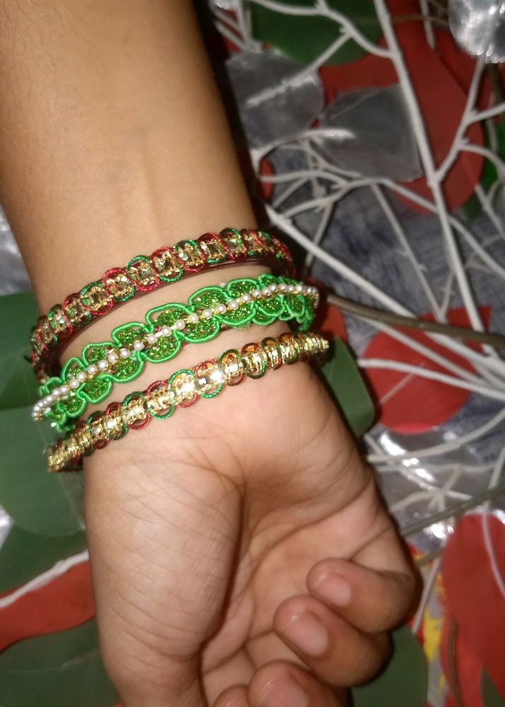 Chudiya Bilkul Nayi Jaise | Beautiful Bangles