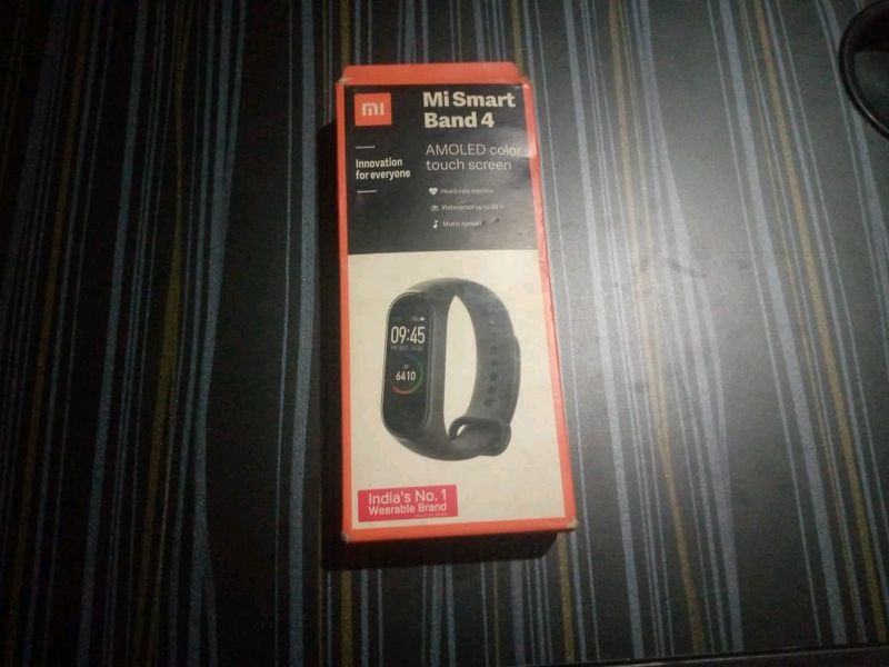 MI Band 4