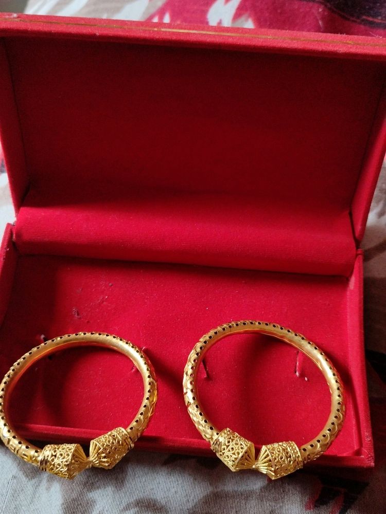 One Gram Gold Bangle(Not In Coiins)