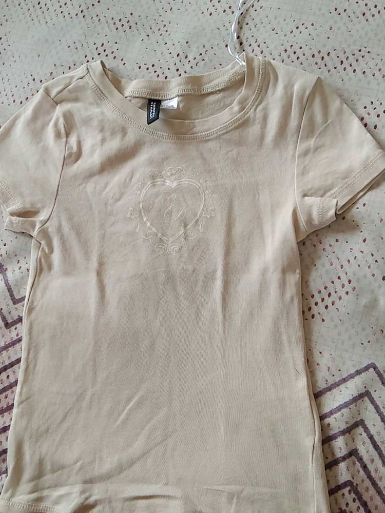 H&M Fitted Tshirt