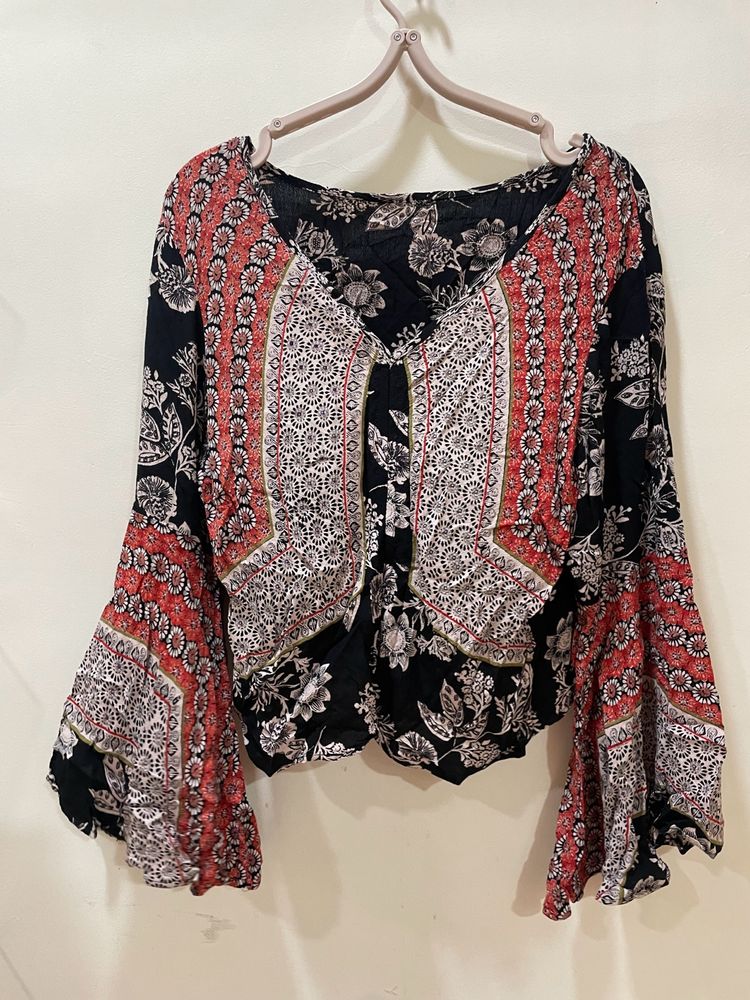 Boho Top With Peplum Sleeves