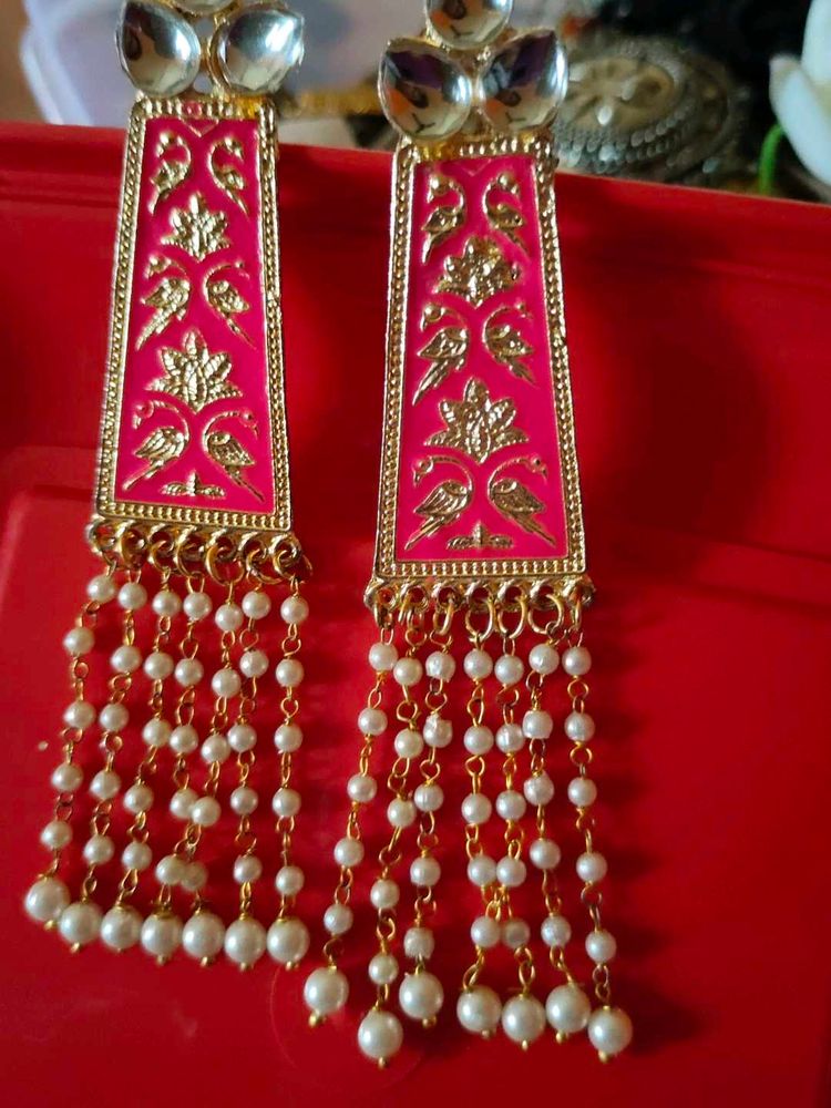 Beautiful Golden 💖 Pink Colour Earrings 😍