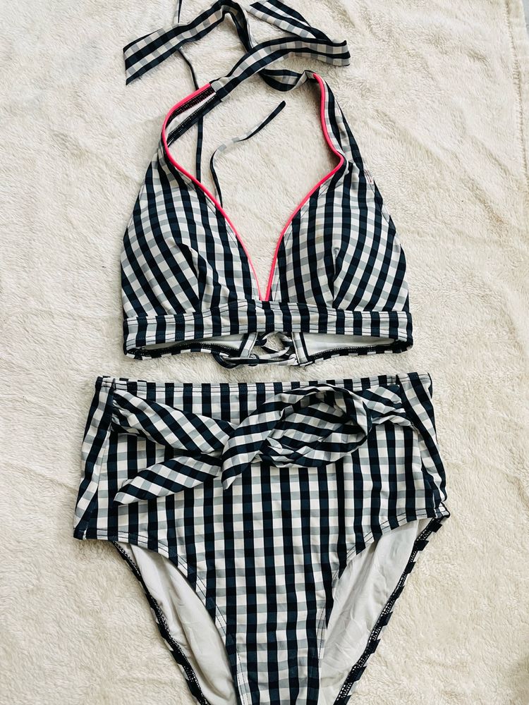 Black N White Check Bikini Set