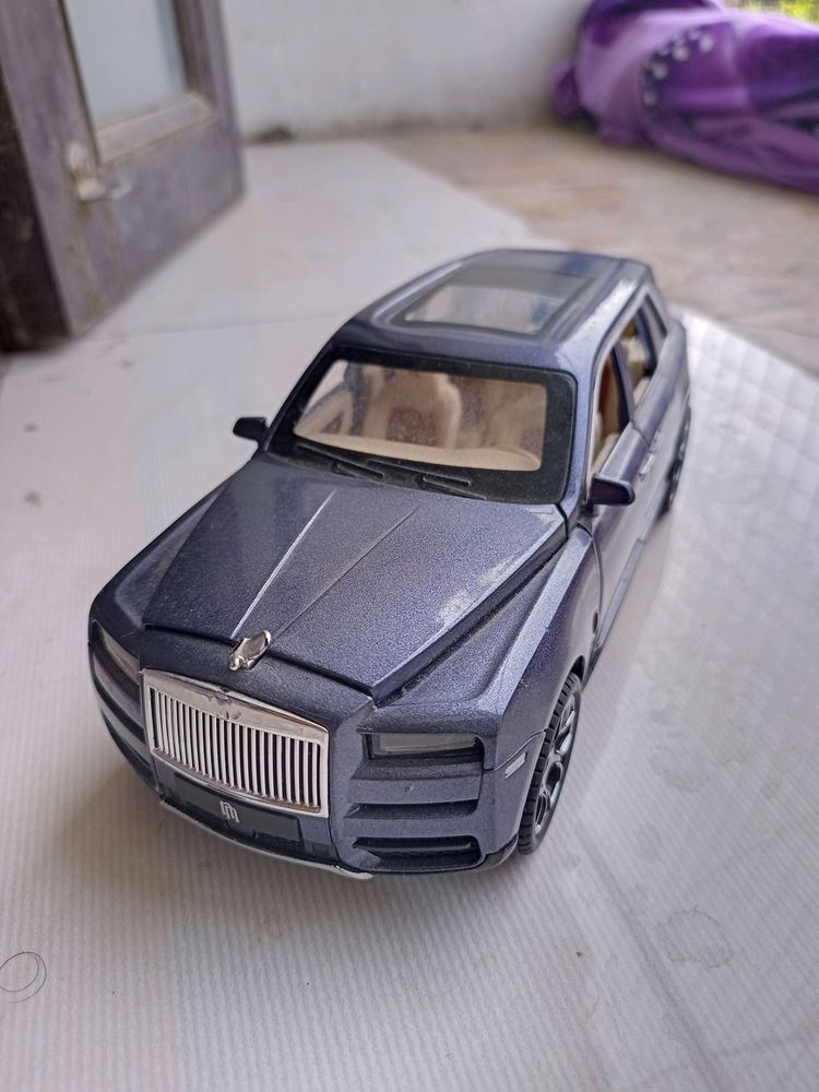 ROLLS ROYCE MINIATURE MODEL