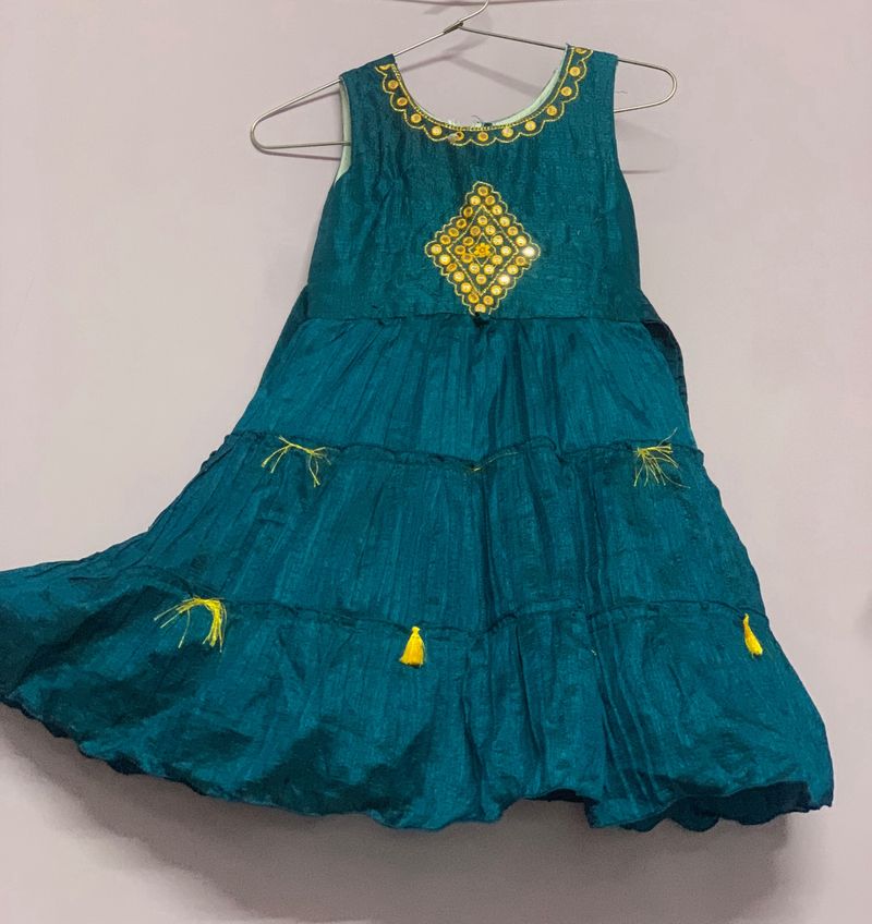 Sleeveless Fancy Frock For Girls With Lining