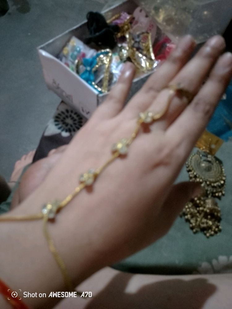 Hand Jewellery