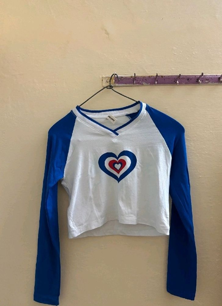 Cute White Crop Top With Heart