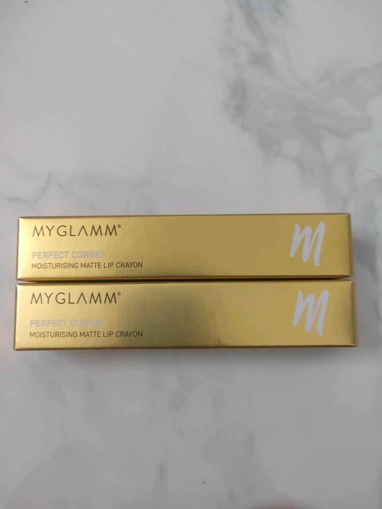 Myglamm Perfect Curves Lip Crayon