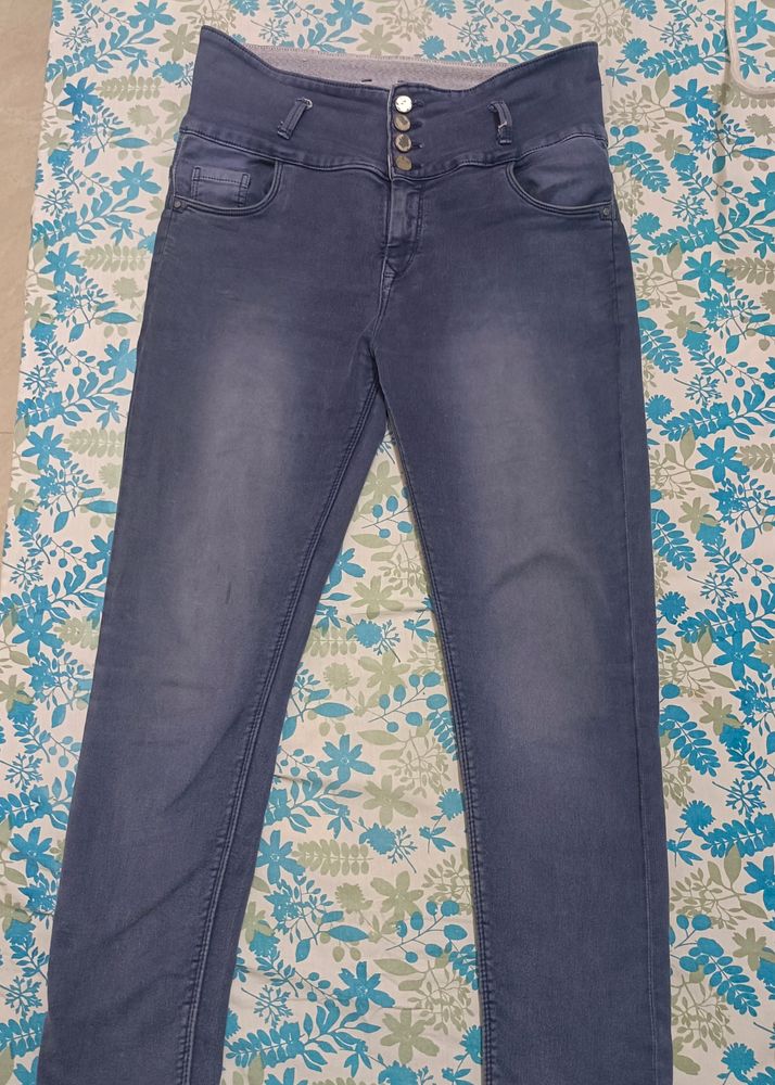 Lightish Fadded Jeans For Women