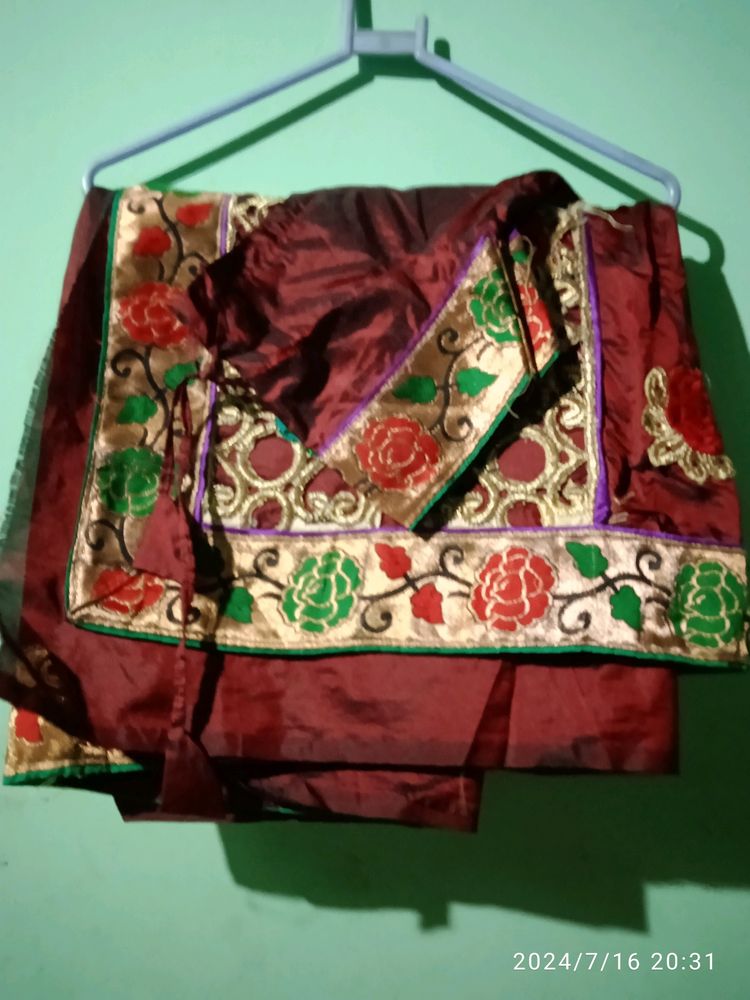 Beautiful Silk Saree With Stiched Blouse