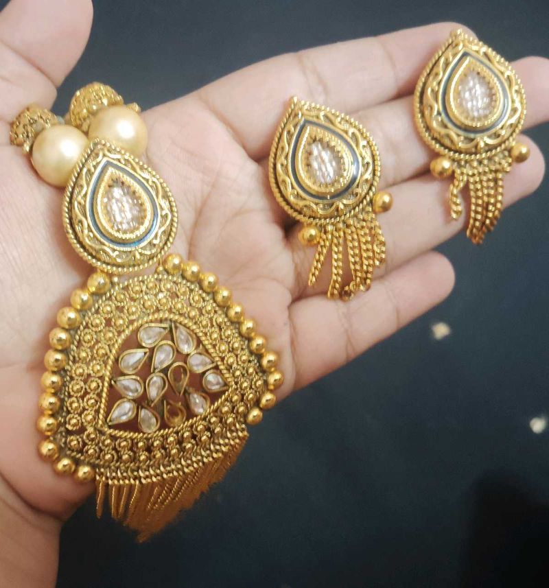 Rajwada Jewellery Set