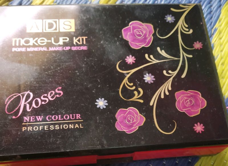 Make Up Box