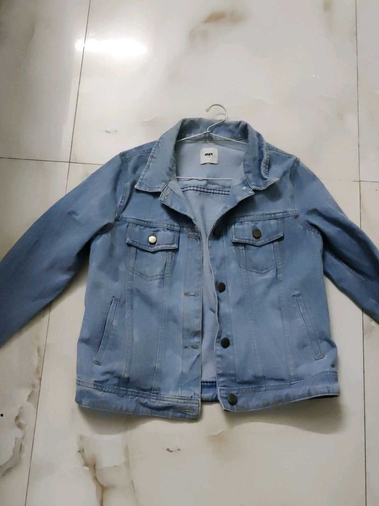 DENIM JACKET