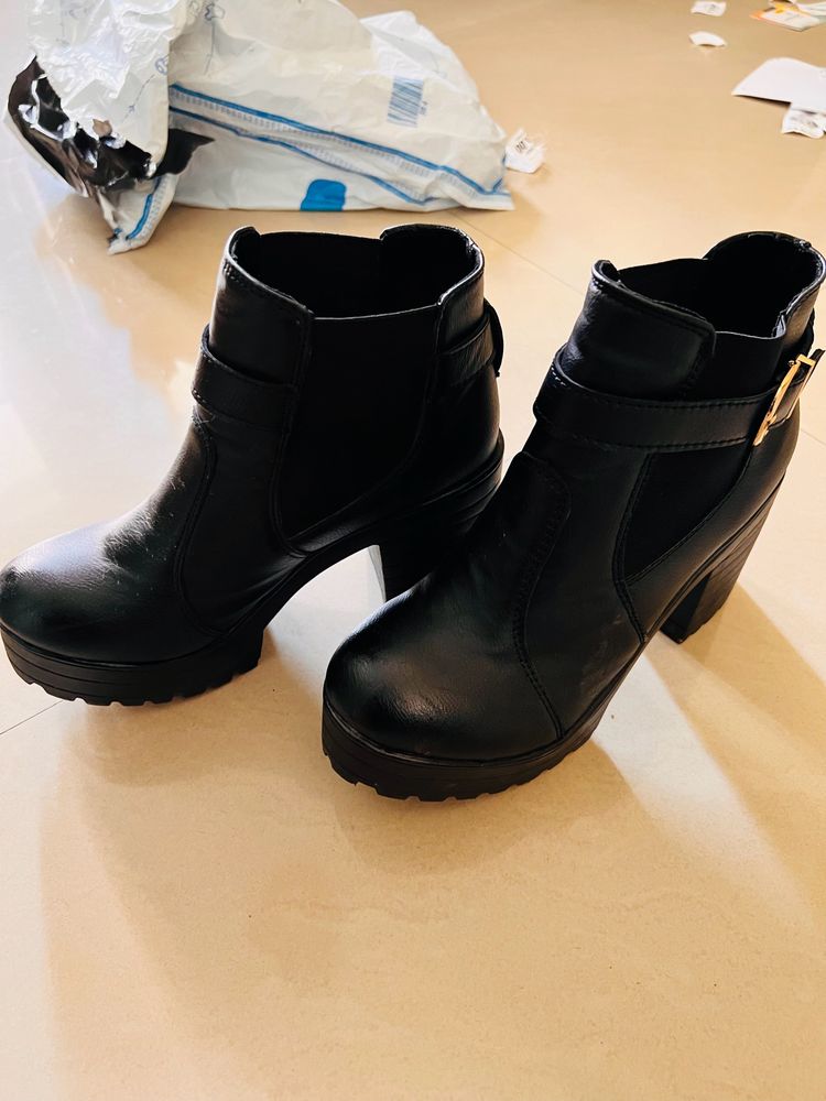 Black Boots