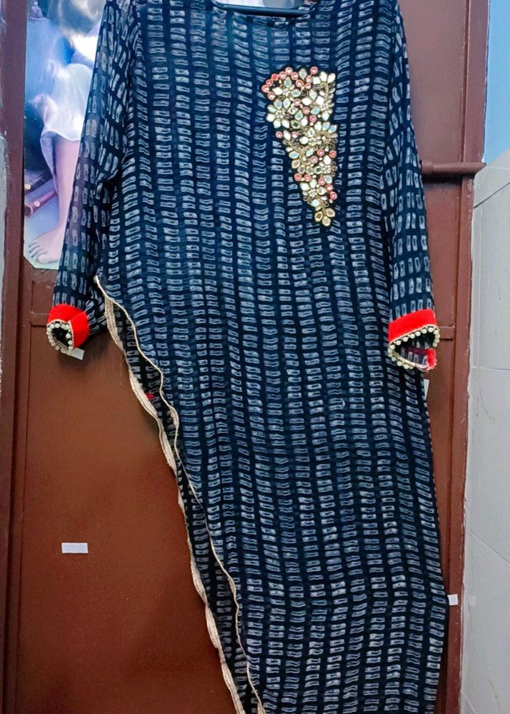 Designer Cut Kurti Is Available