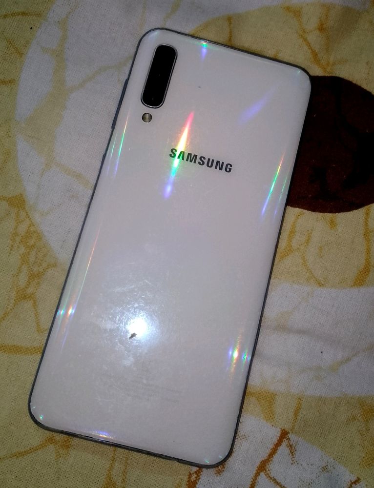 Samsung A50 Smartphone