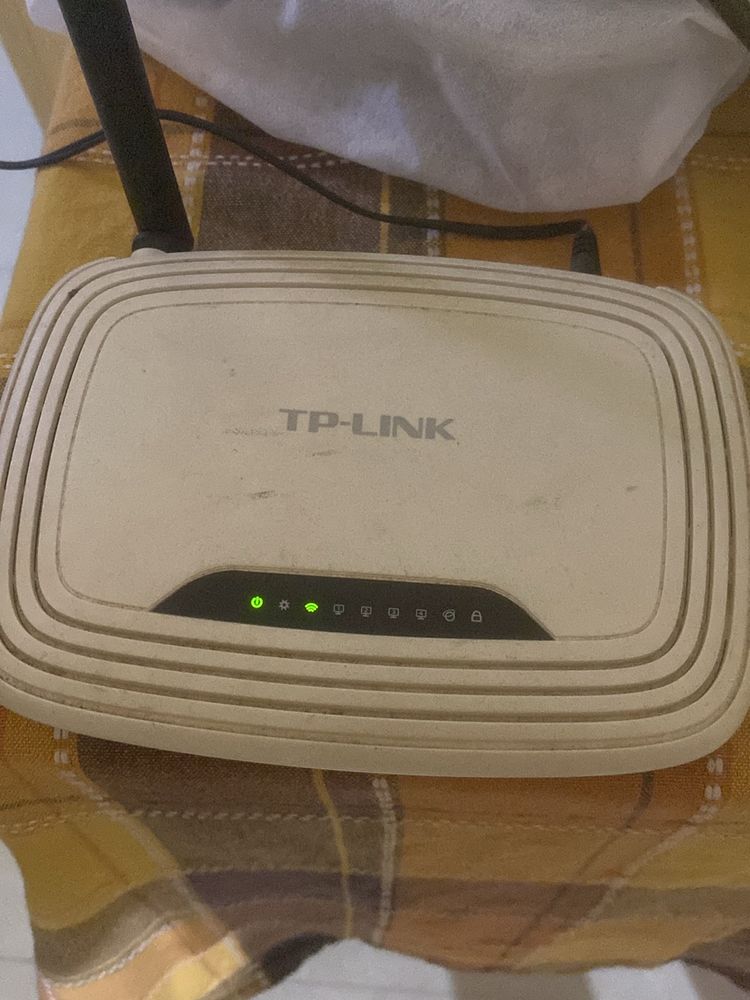 TP-LINK WIRELESS & ROUTER