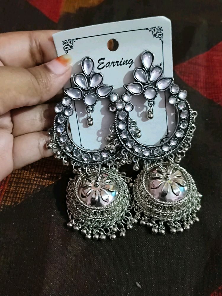 Earings