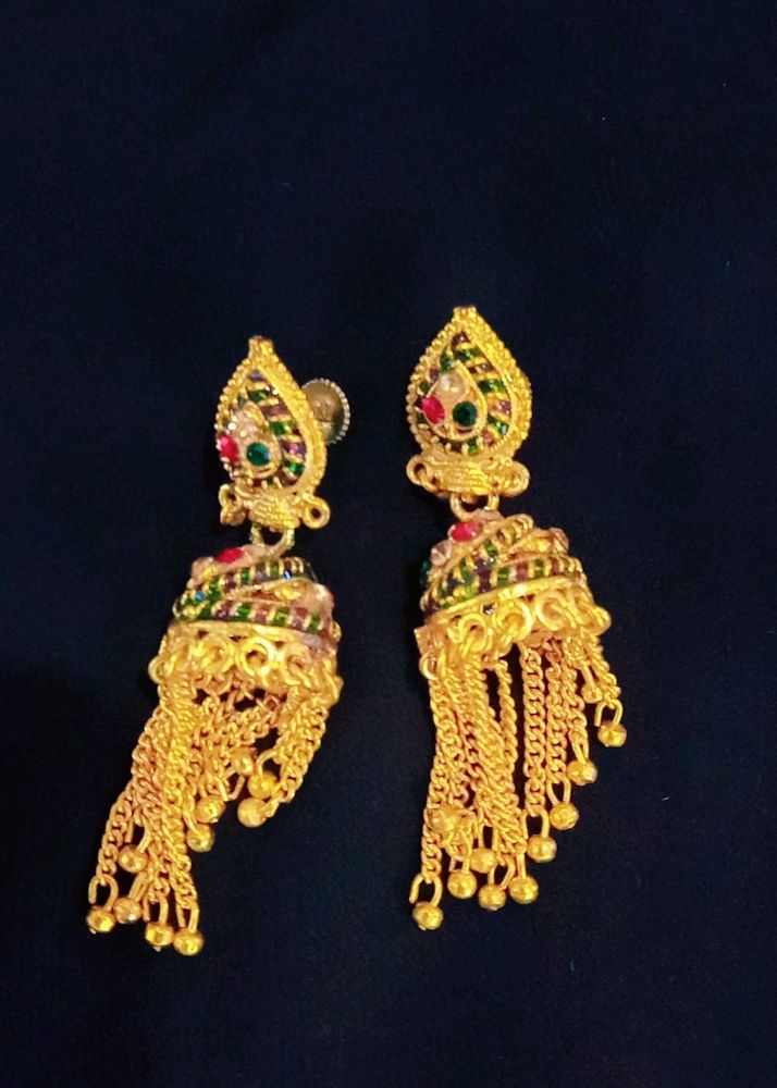 Medium Sized Jhumka