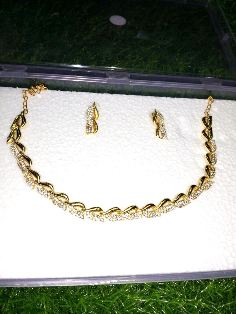 Designer Gold Plated Jewellery Set For Women