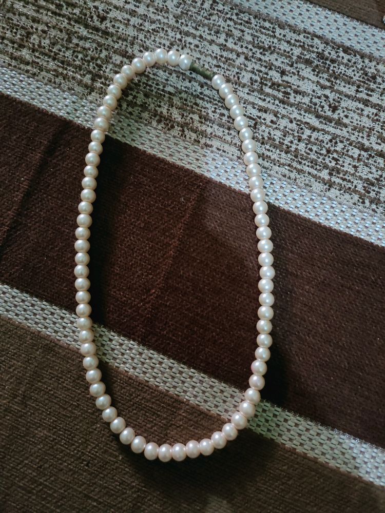 Pure Pearl Necklace