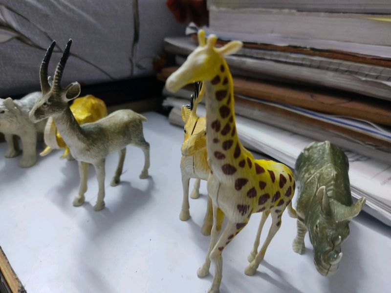 Used Plastic Wild Animals For Kids