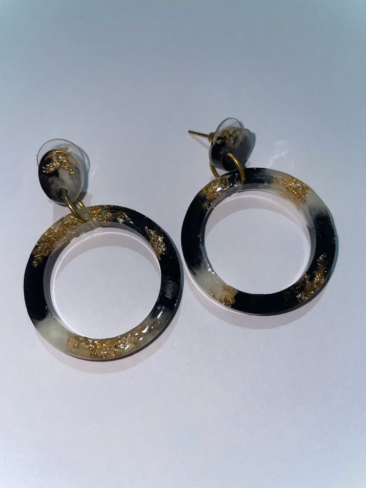 Round Earrings