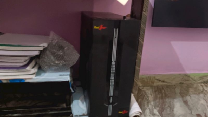 AMD GAMING PC IN EXCELLENT CONDITION