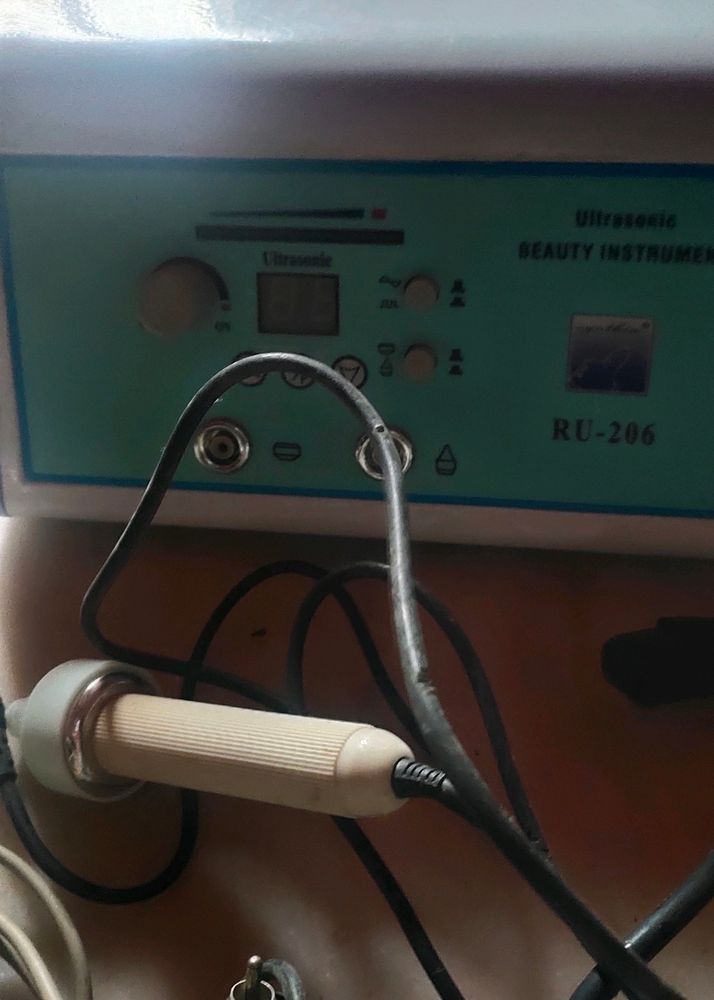 This Professional Ultrasonic Machine