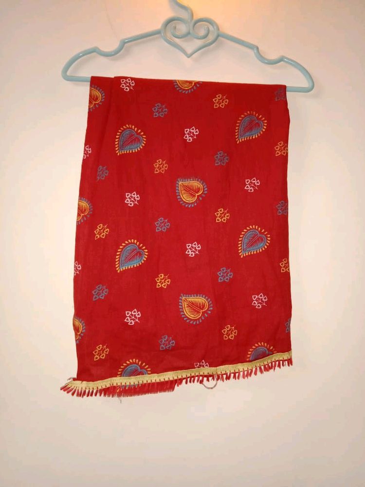 Red Dupatta