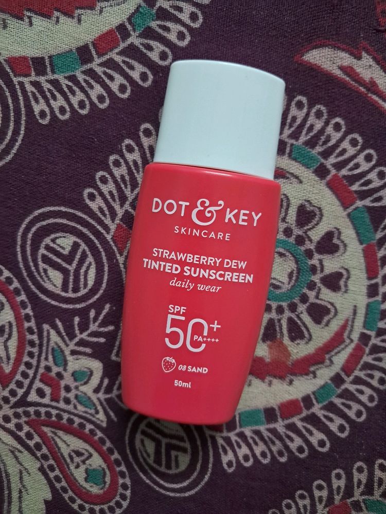 Dot and Key Tinted Sunscreen Shade 03 Sand