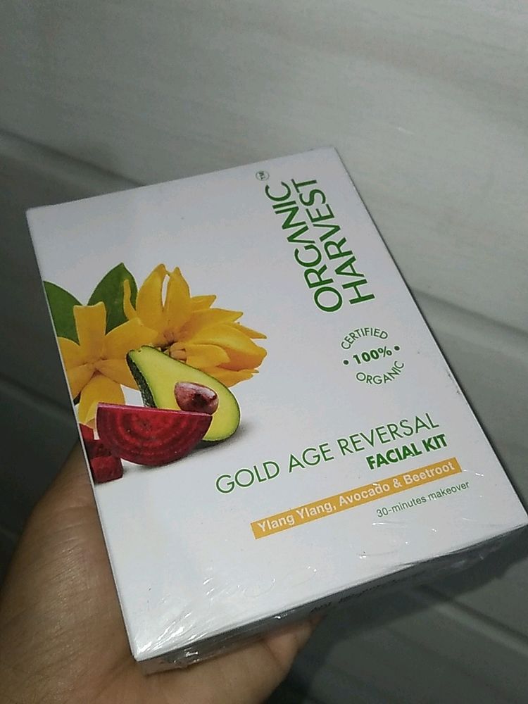 Organic Harvest GOLD AGE REVERSAL Facial Kit