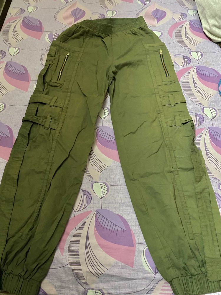 Baggy Cargo Trousers