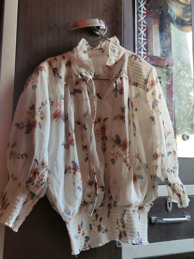 Flower Printed With Puff Sleeves Top